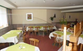 Tirol Lechtal Steeg Gruppenunterkunft Restaurant2