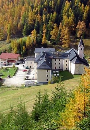 Kloster Maria Waldrast bei Matrei