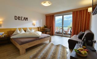 Gruppenhotel Tirol Zillertal Bruck Länderzimmer