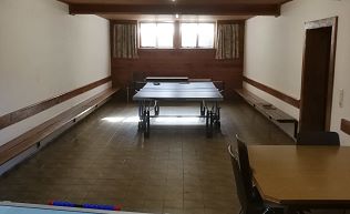 Jugendreisen Tyrol Gruppenhaus Breitenbach Freizeitraum