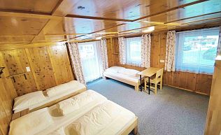 Jugendreisen Tyrol St. Leonhard im Pitztal Zimmer 103