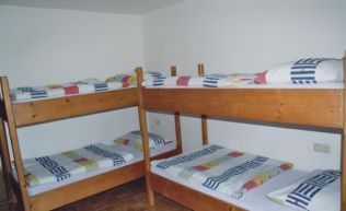 Salzburger Land Pinzgau Embach Gruppenunterkunft Mehrbettzimmer Stockbetten1
