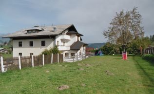 Salzburger Land Pinzgau Embach Gruppenunterkunft Spielwiese