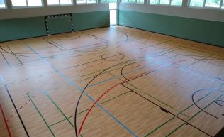 Salzburger Land Pongau St. Johann Gruppenunterkunft Sporthalle