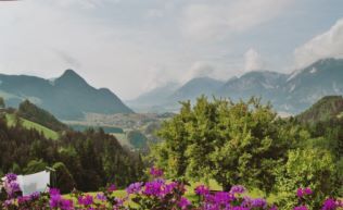Tirol Brixlegg Gruppenunterkunft egg Terrasse Talblick Sommer