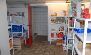 Tirol Stubaital Telfes Gruppenunterkunft Küche Lager