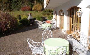 Tirol Stubaital Telfes Gruppenunterkunft Terrasse