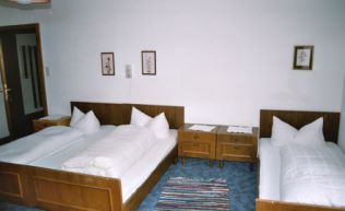Tirol Zillertal Gerlos Gruppenunterkunft Familienzimmer 1 Einzelbett